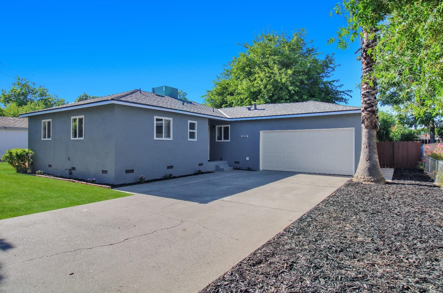 1921 Evergreen Ave, Modesto, CA 95350