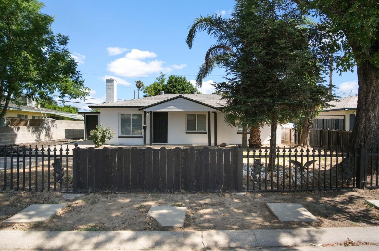 2305 Glendale Ave, Modesto, CA 95354