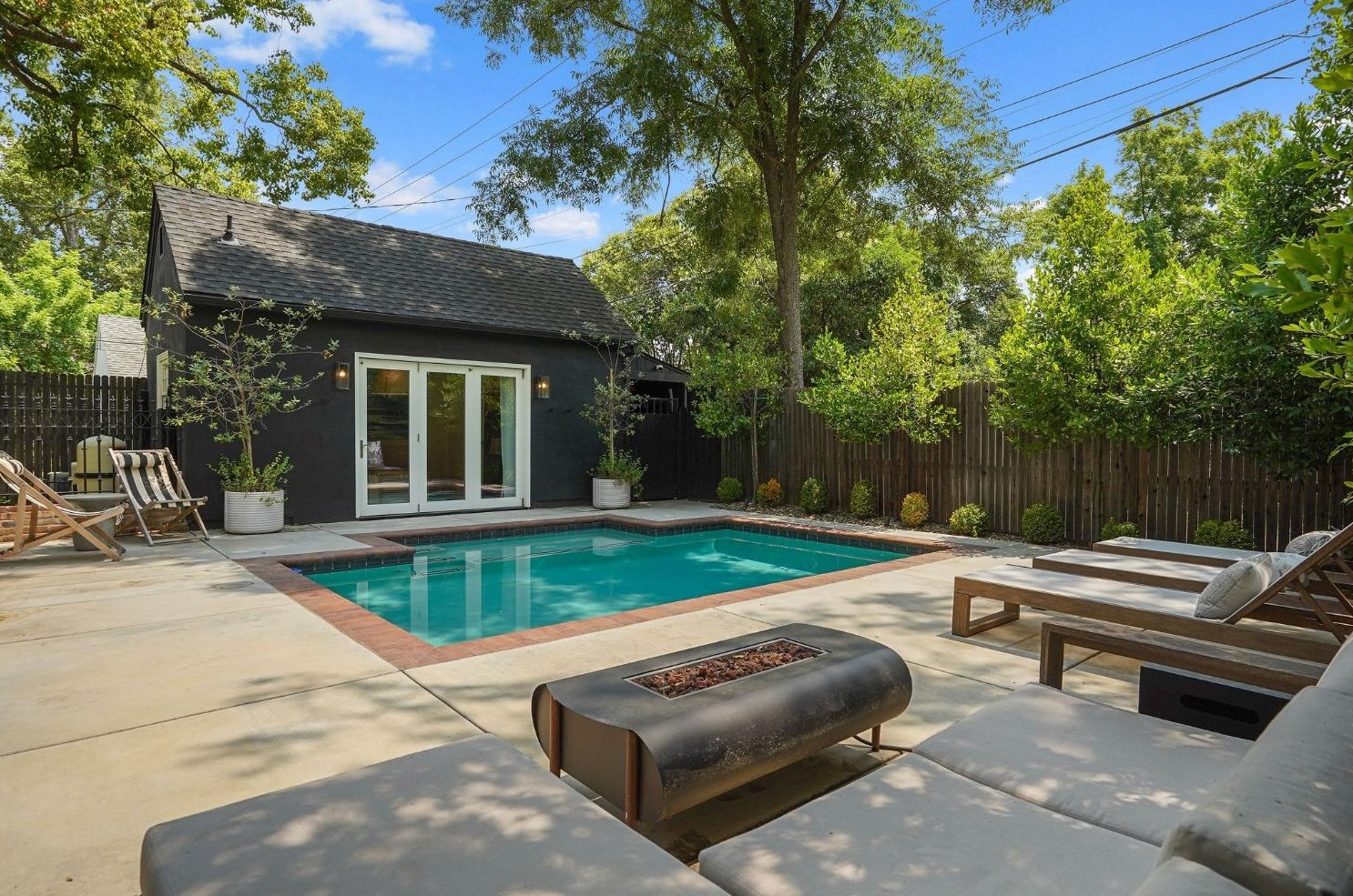 1107 47th St, Sacramento CA  95819-3703 exterior