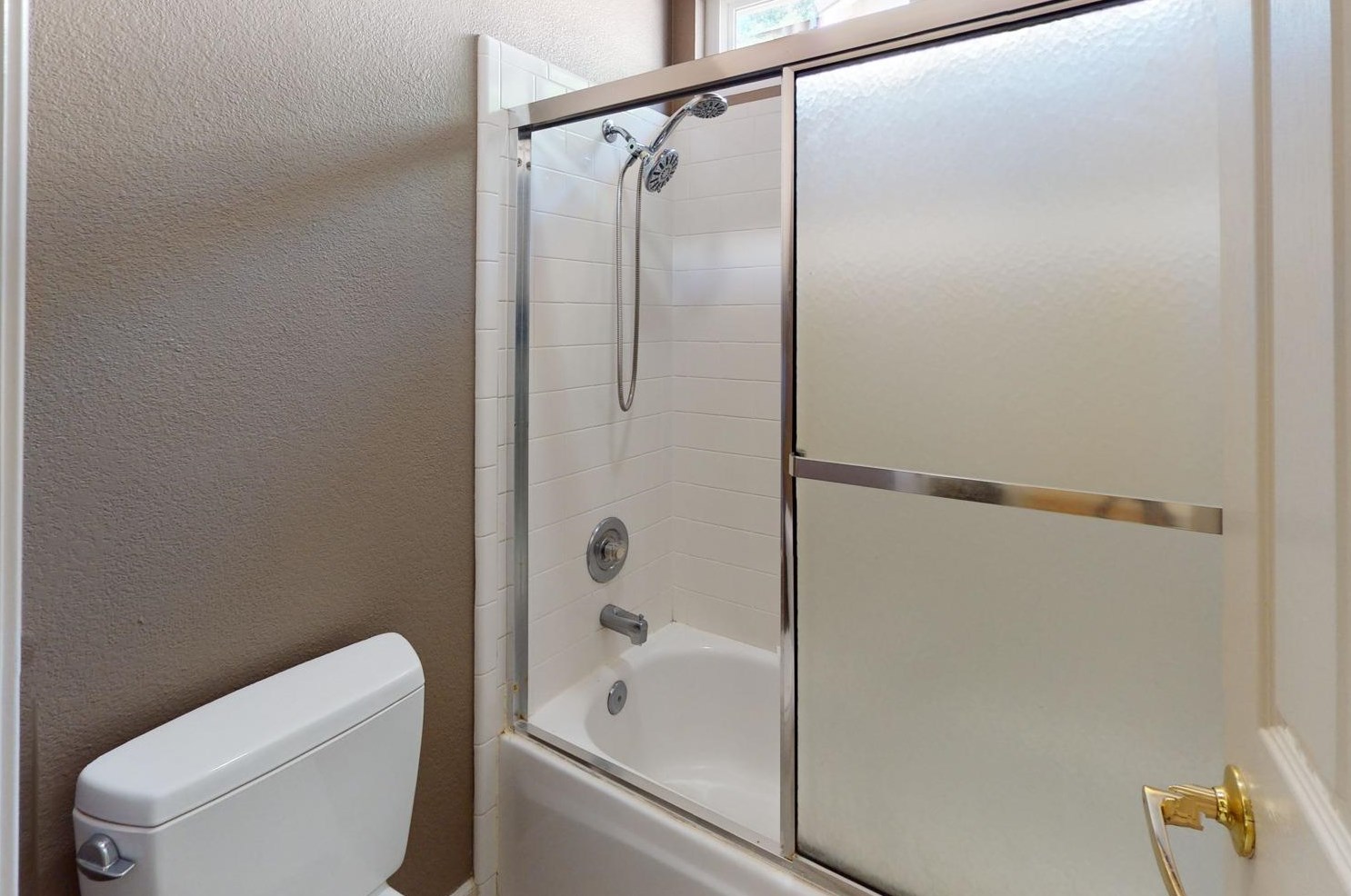 595 Millfront Ave, Yuba City CA 95991-8301 exterior