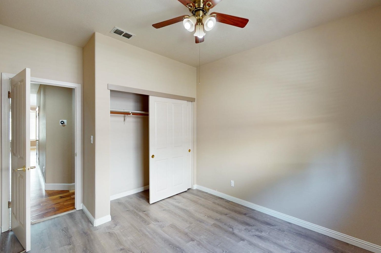 595 Millfront Ave, Yuba City CA 95991-8301 exterior