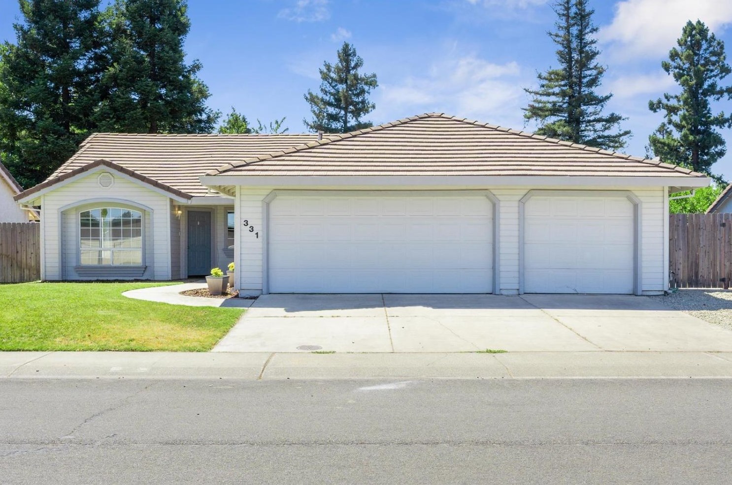331 Pelican Pl, Yuba City, CA 95993