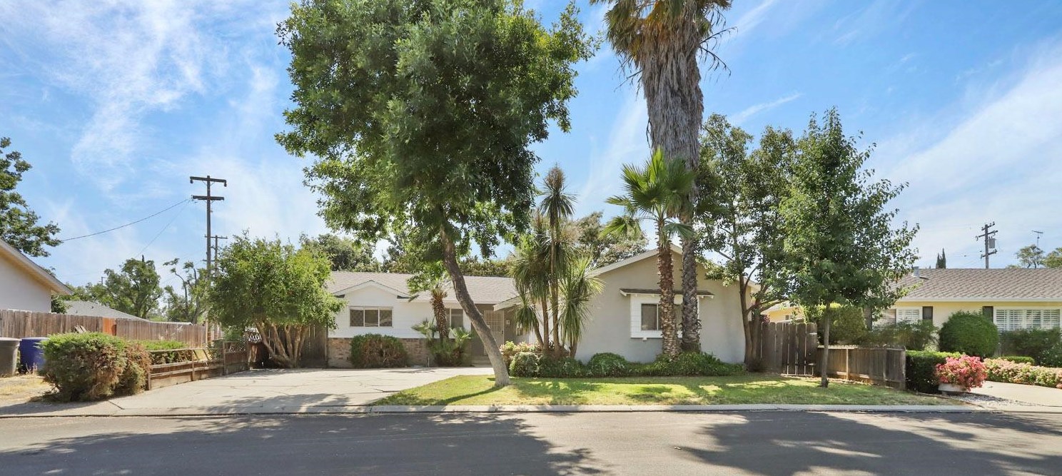2105 Regent Ct, Modesto, CA 95350