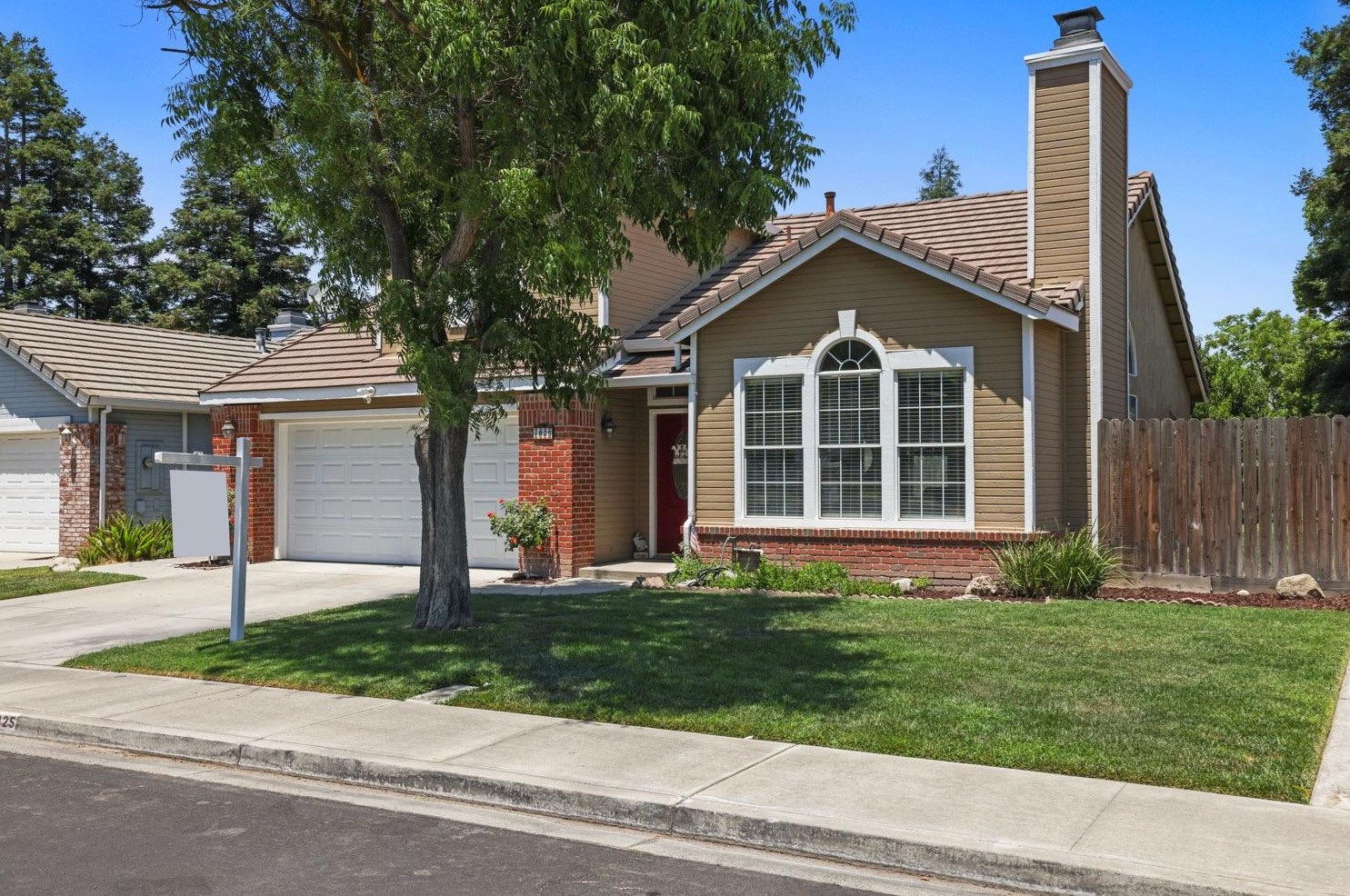 1825 Noble Ln, Turlock, CA 95380