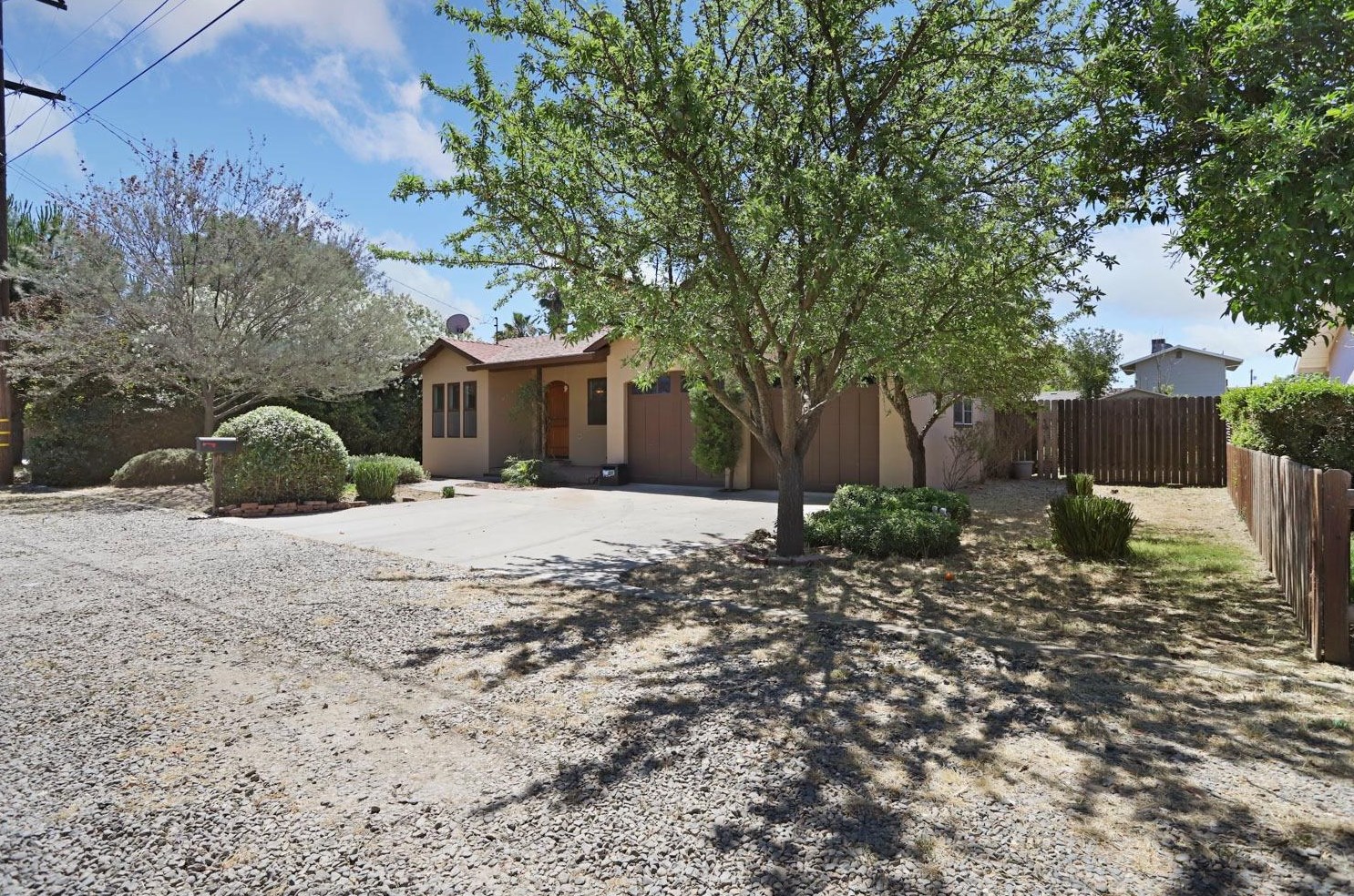 1160 Larry Way, Yuba City, CA 95991