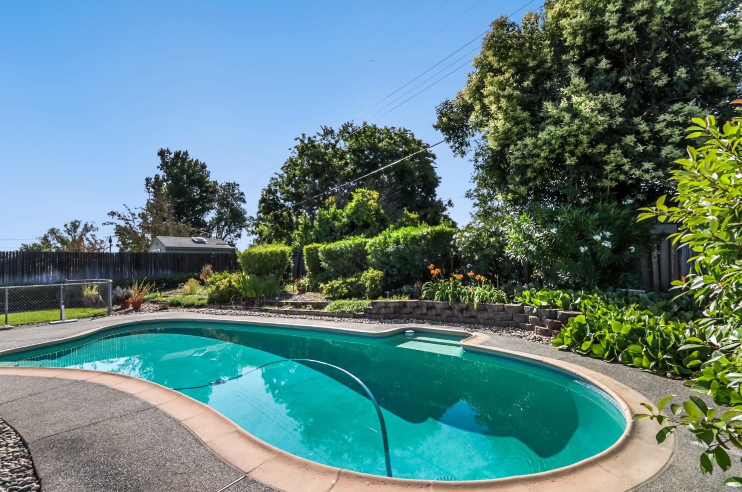 6204 Dawnridge Way, Carmichael, CA 95608-0743