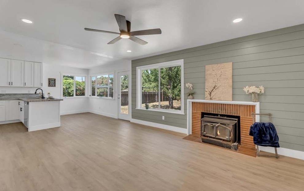 10487 Ambassador Dr, Rancho Cordova CA  95670-2278 exterior