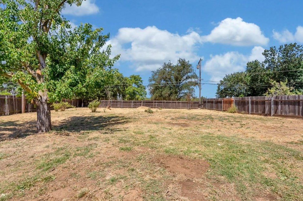 10487 Ambassador Dr, Rancho Cordova CA  95670-2278 exterior