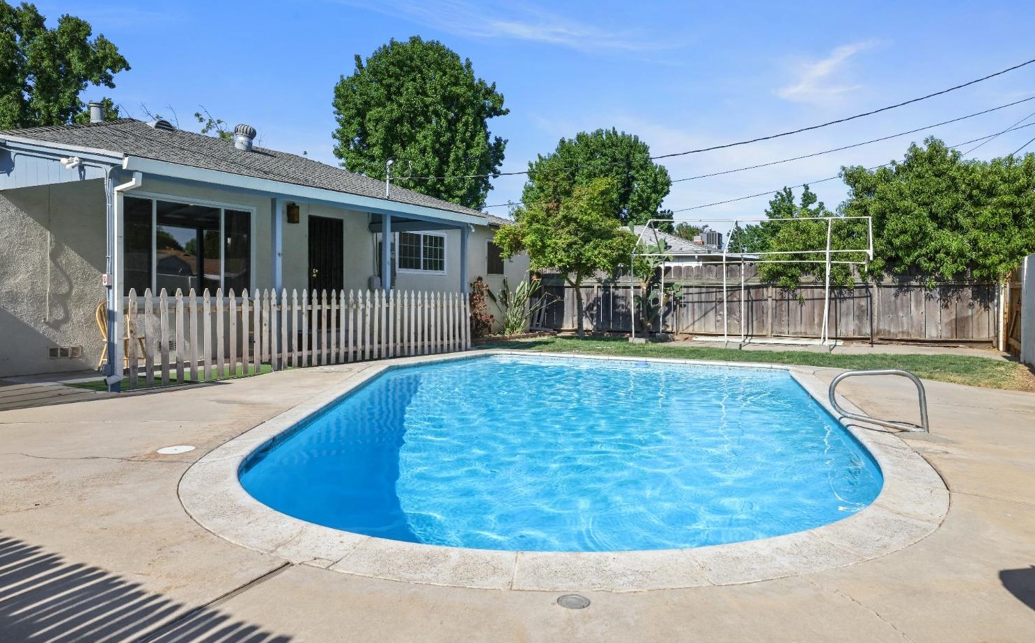 1309 Theo Ave, Modesto, CA 95350