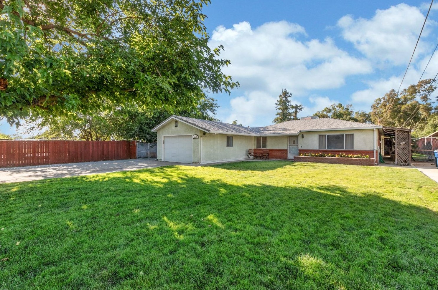 2423 I St, Rio Linda, CA 95673