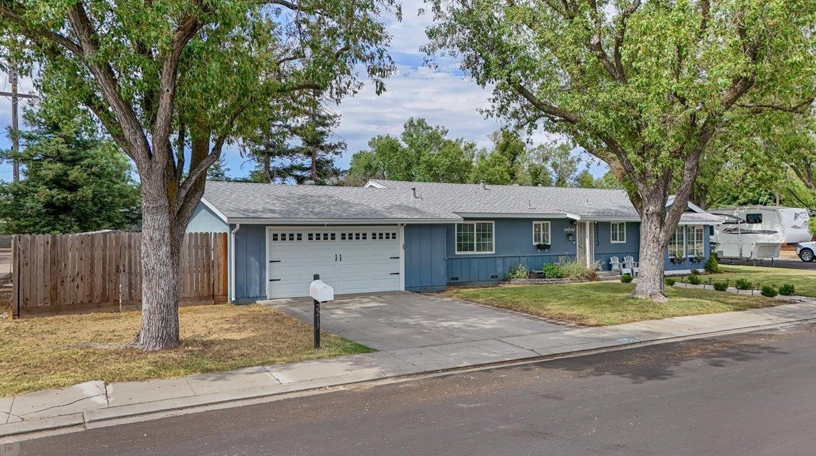 2213 Nystrom Ave, Modesto, CA 95355
