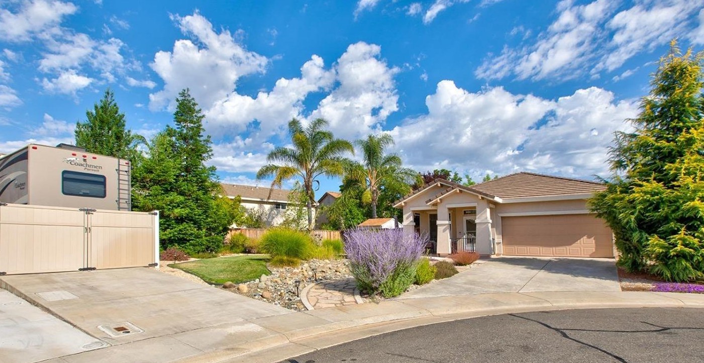 9720 Cariann Ct, Elk Grove, CA 95757