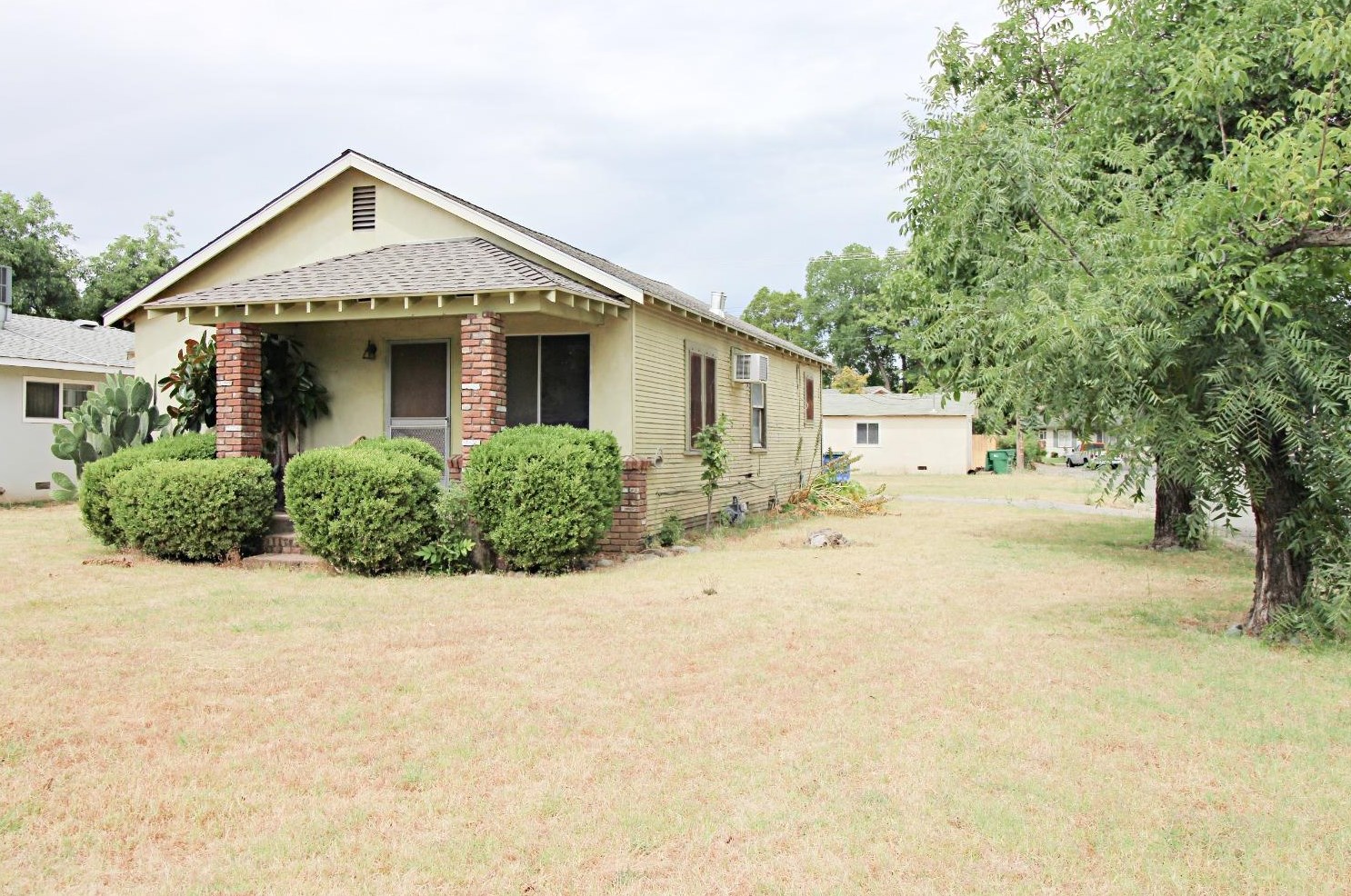 1087 Indiana St, Gridley, CA 95948