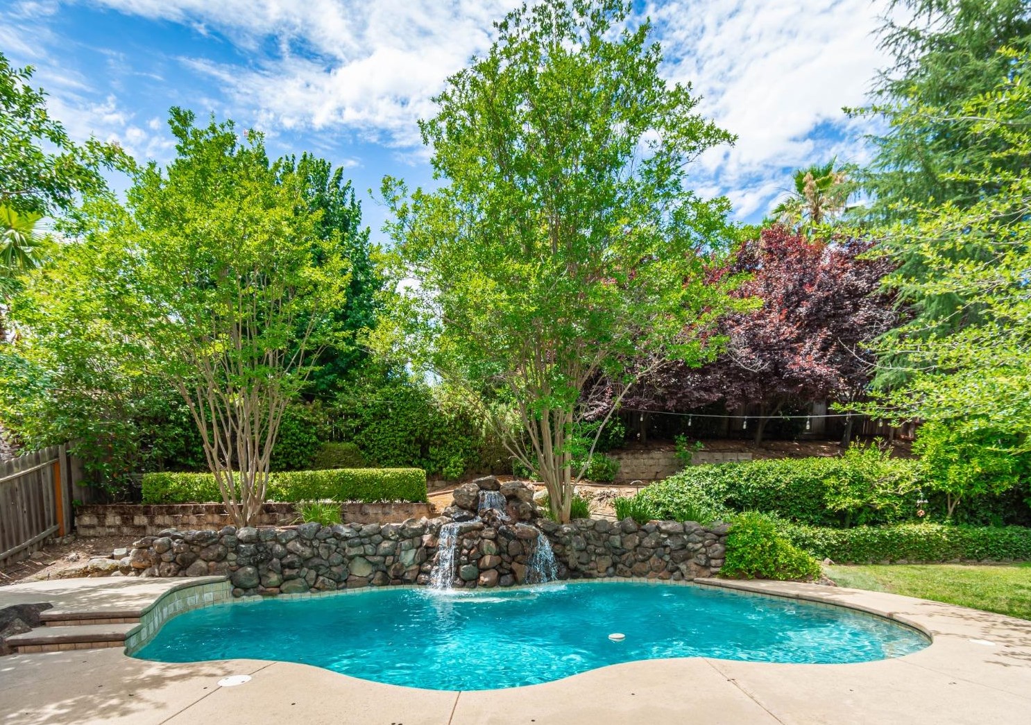 207 American River Canyon Dr, Folsom, CA 95630