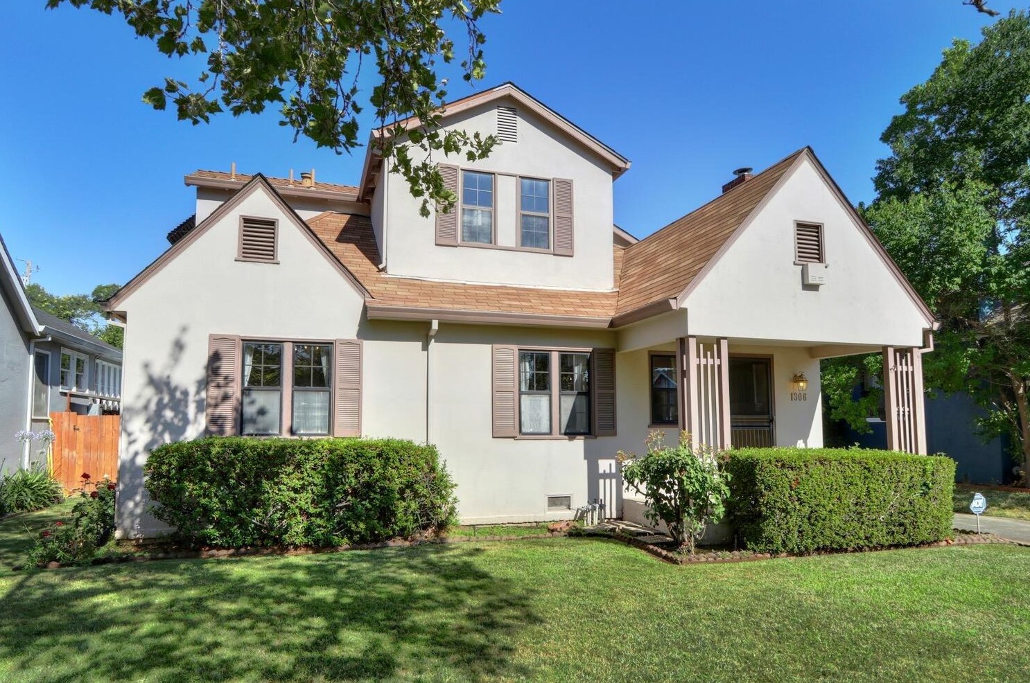 1306 36th St, Sacramento, CA 95816-5402