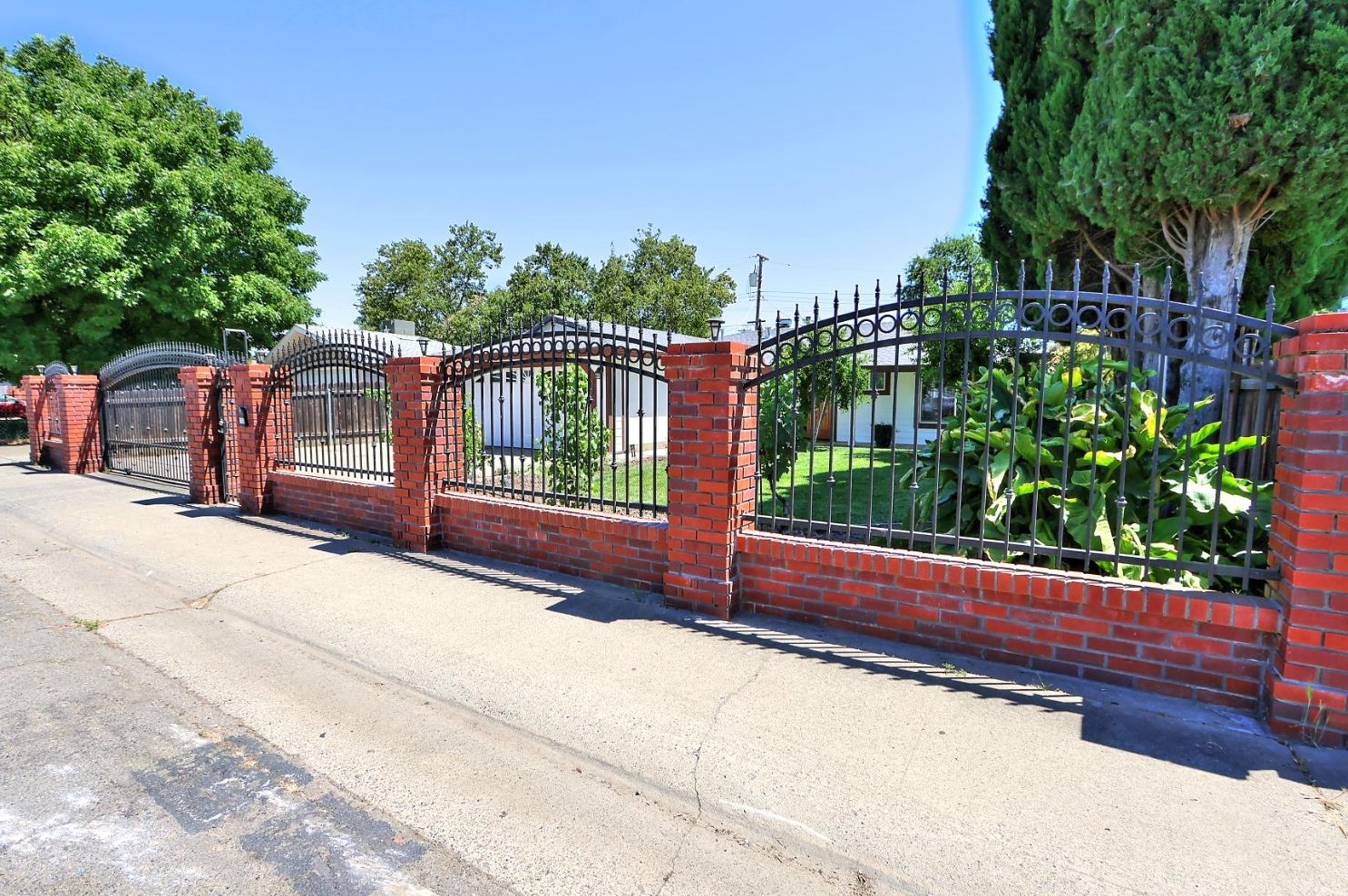 712 Dabney Ave, Rio Linda, CA 95673
