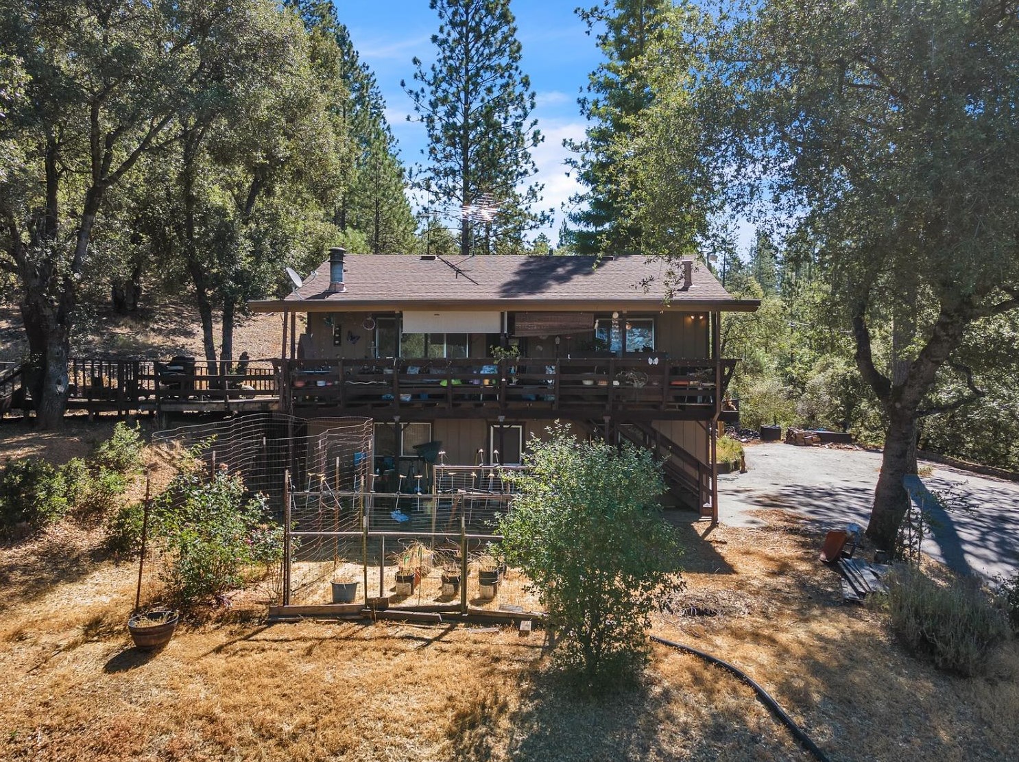 21932 Emery Ln, Cape Horn, CA 95713