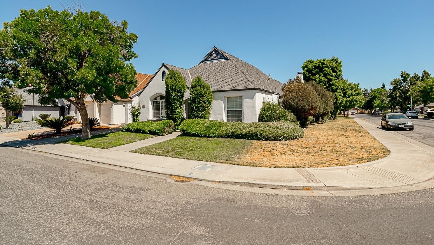 1129 Mandarin Ct, Modesto, CA 95350