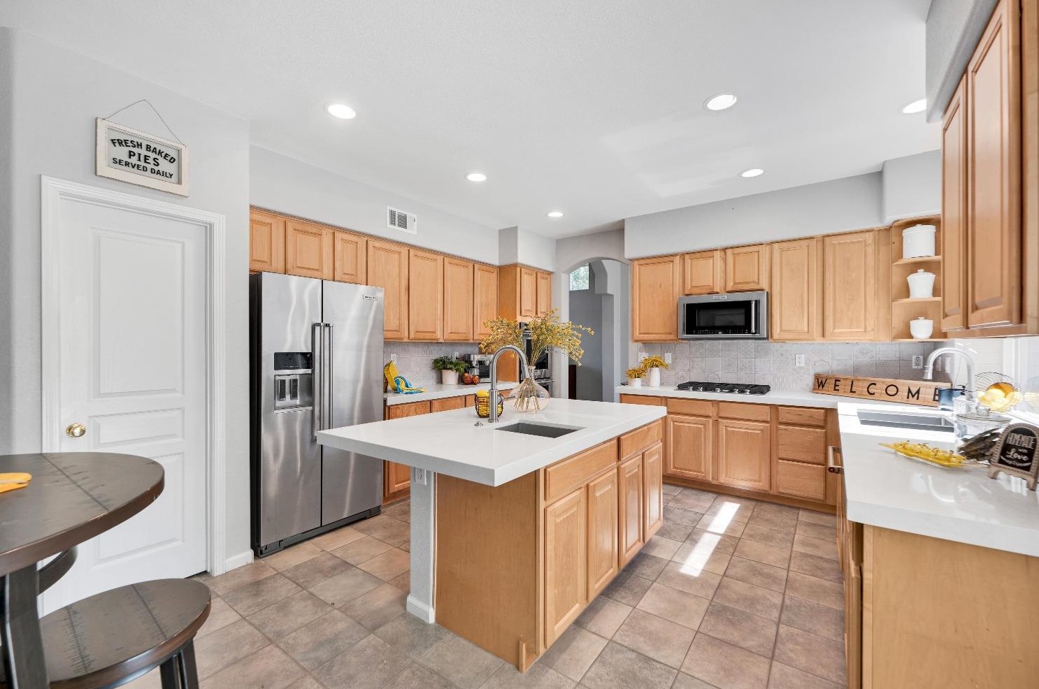 9448 Dantley Ct, Elk Grove, CA 95624-6022