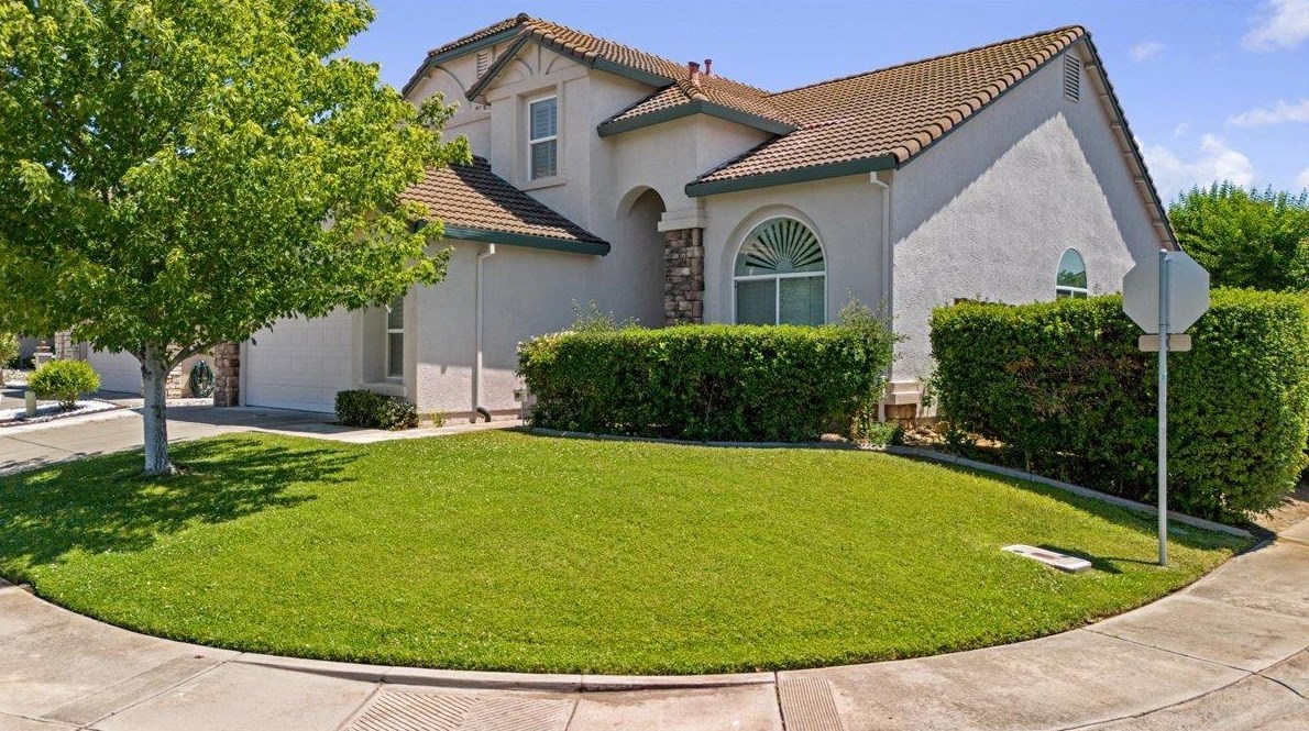 7000 Kilconnell Dr, Elk Grove, CA 95758