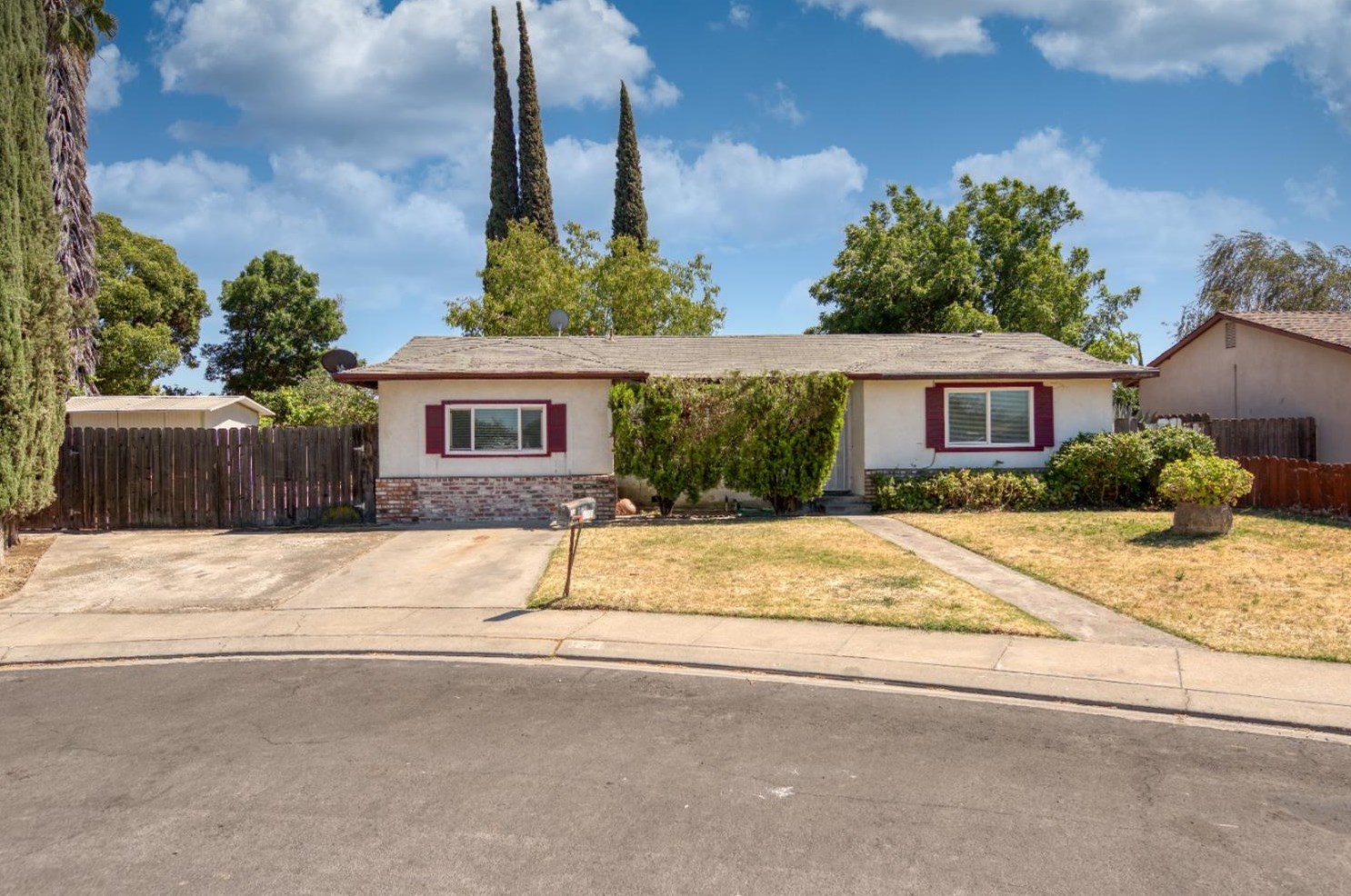 1416 Orlando Dr, Modesto, CA 95351