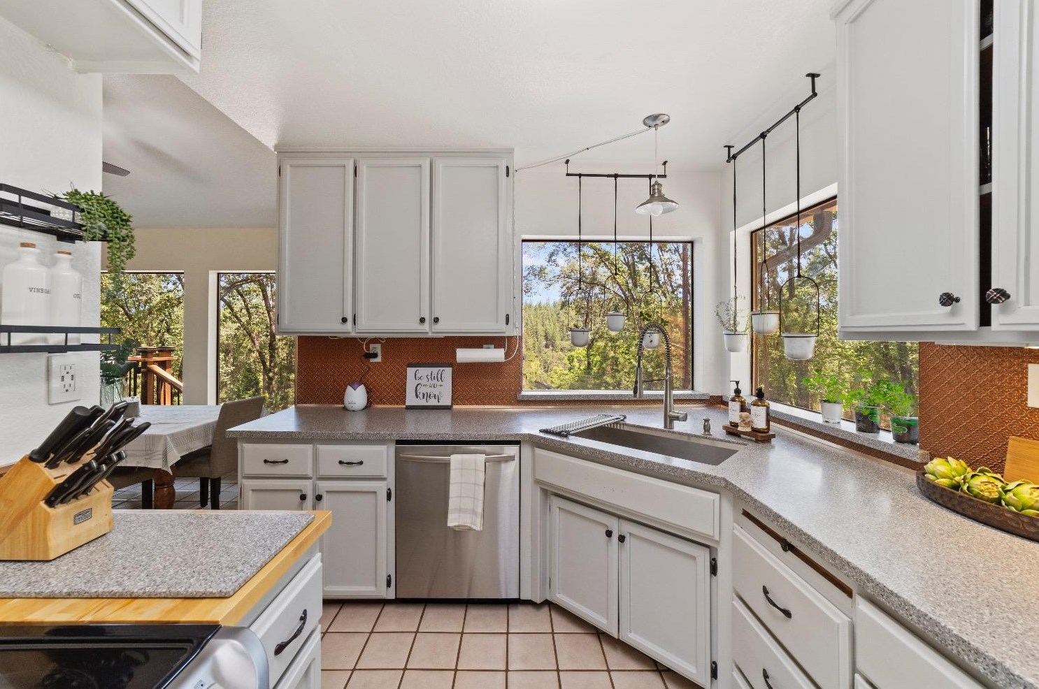 11594 Francis Dr, Grass Valley CA  95949-6675 exterior