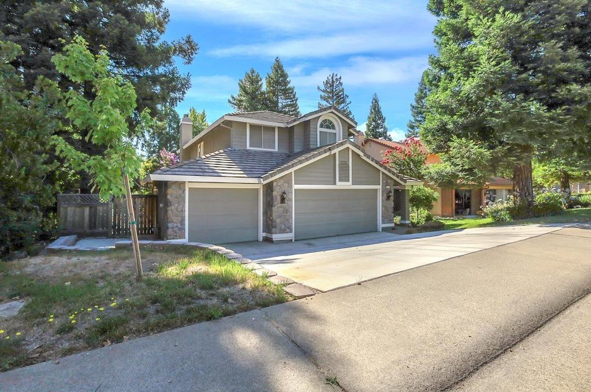 107 Whelan Ct, Folsom, CA 95630