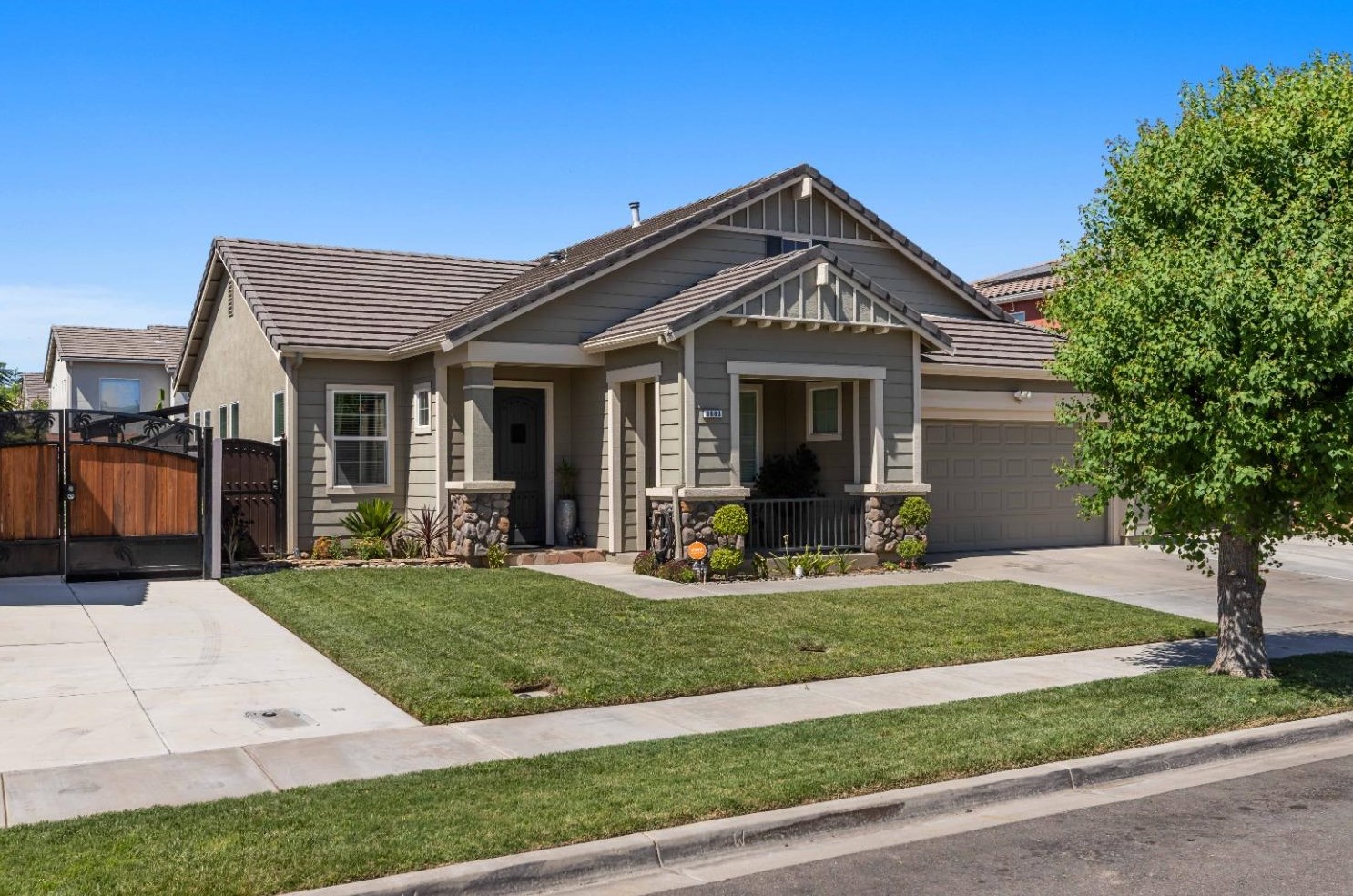 3683 Pomegranate Ave, Ceres, CA 95307