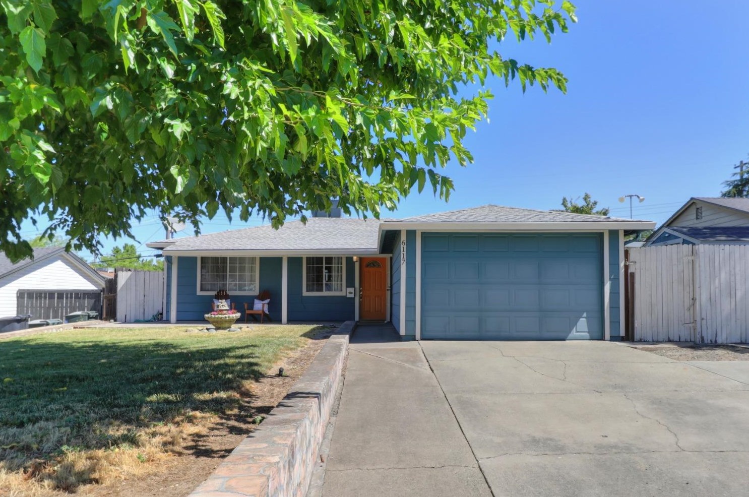 6117 Coyle Ave, Carmichael, CA 95608