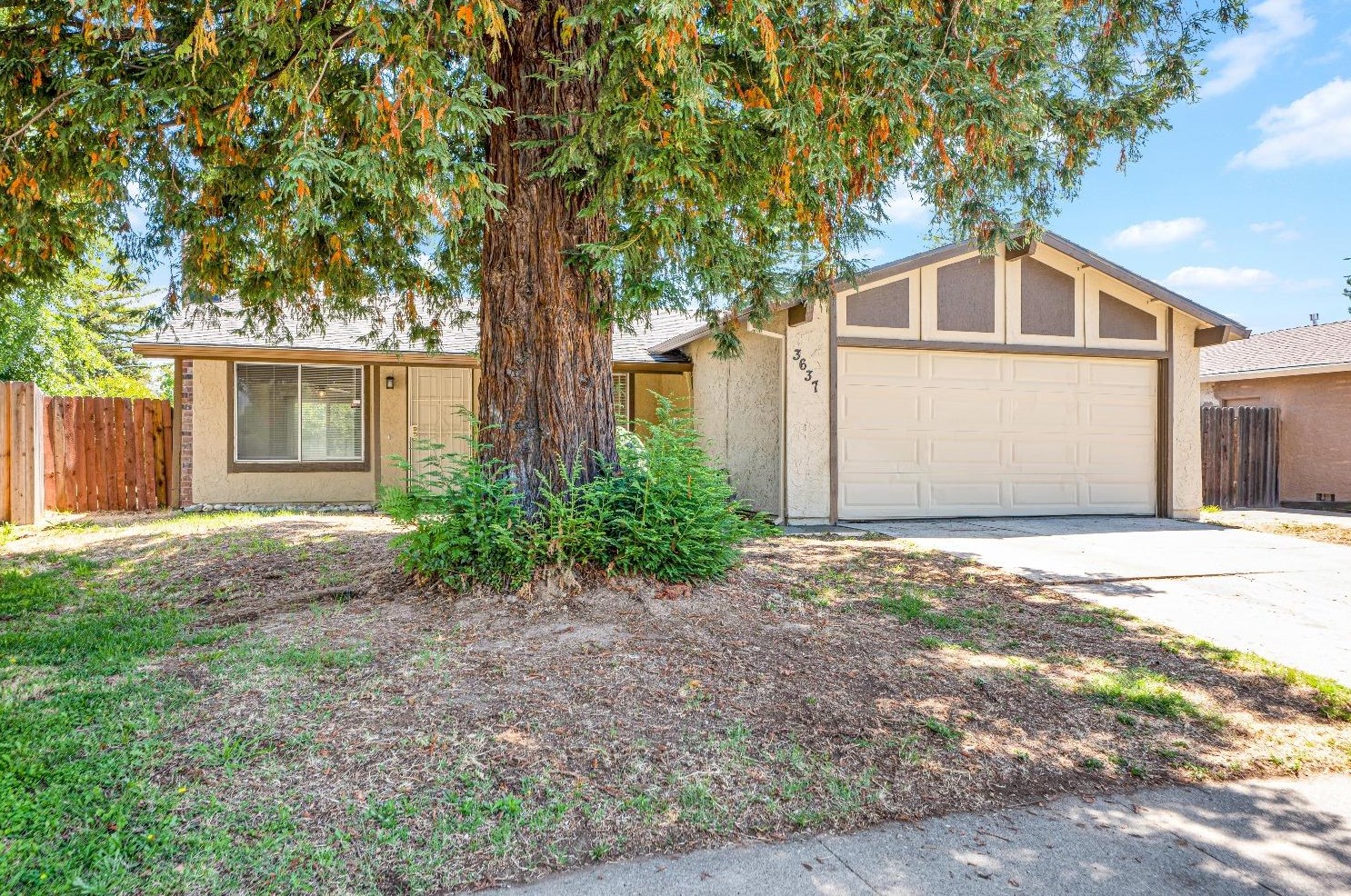 3637 Faberge Way, Sacramento, CA 95826-5211