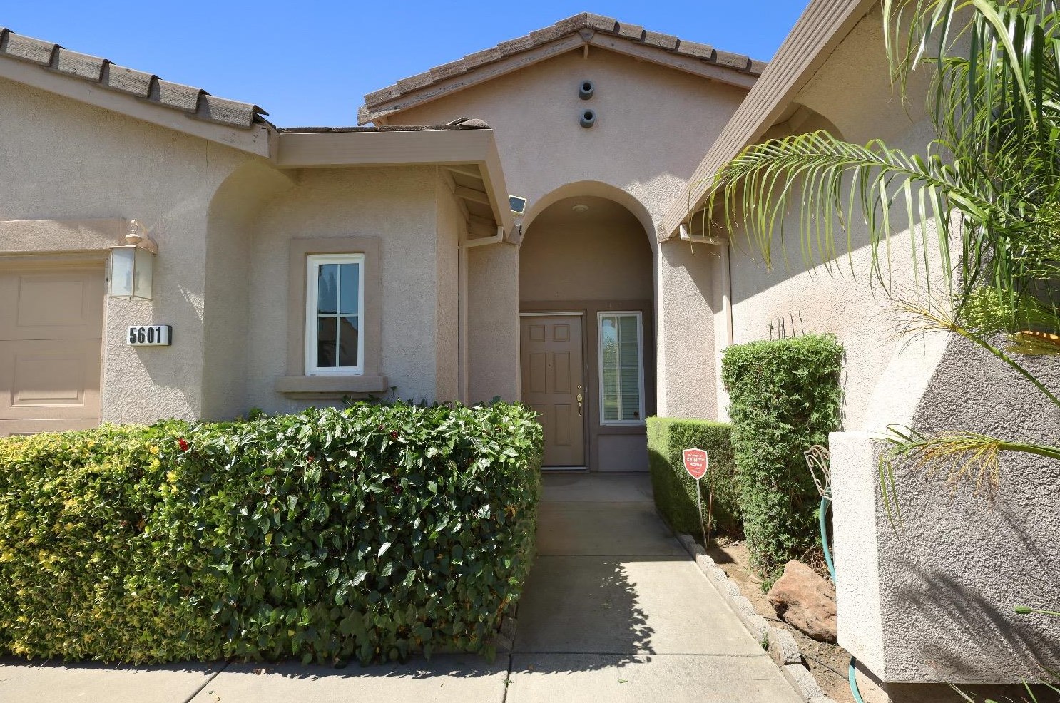 5601 Foxview Way, Elk Grove, CA 95757