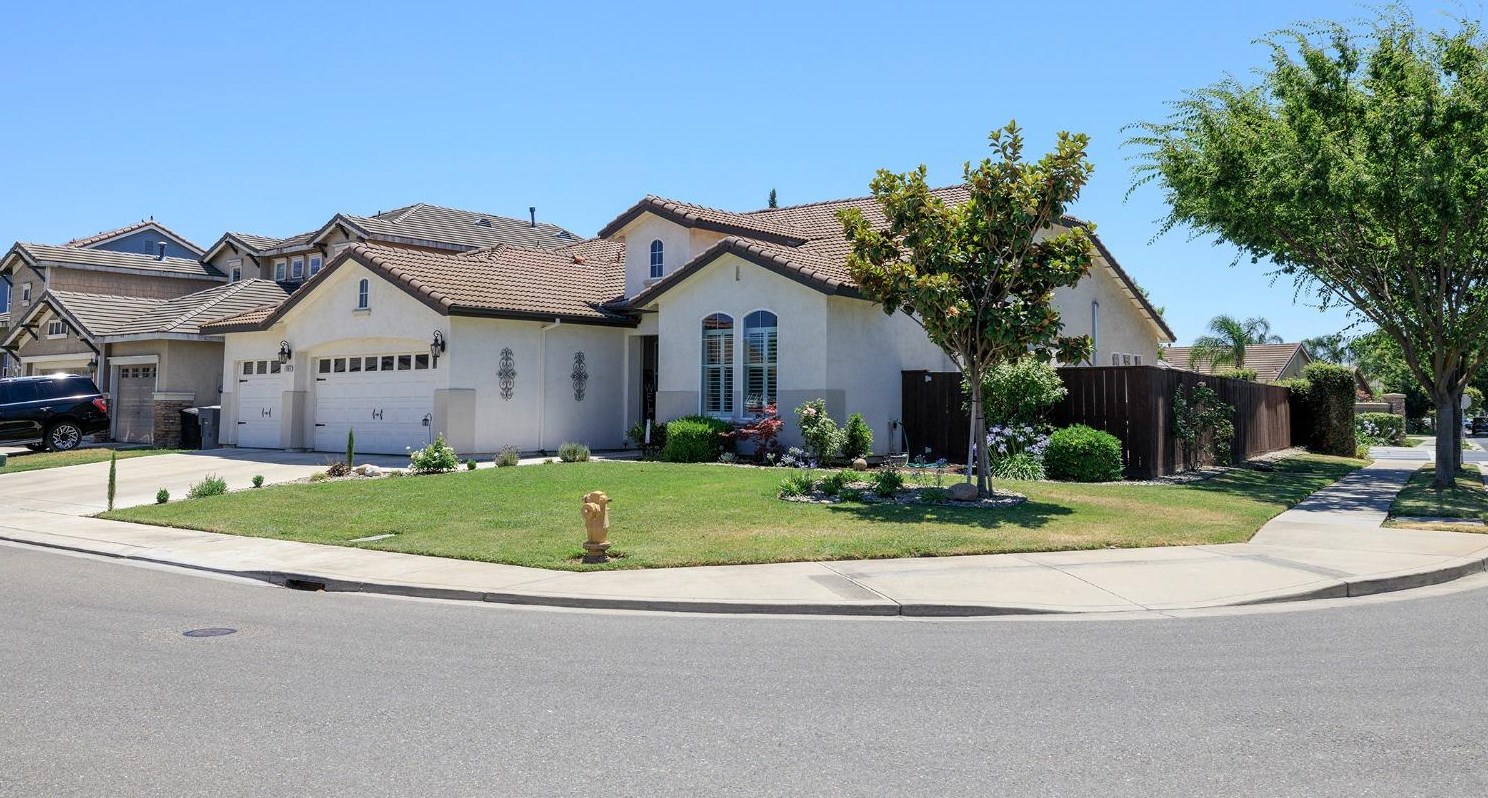 2900 Mineshaft Ct, Riverbank, CA 95367