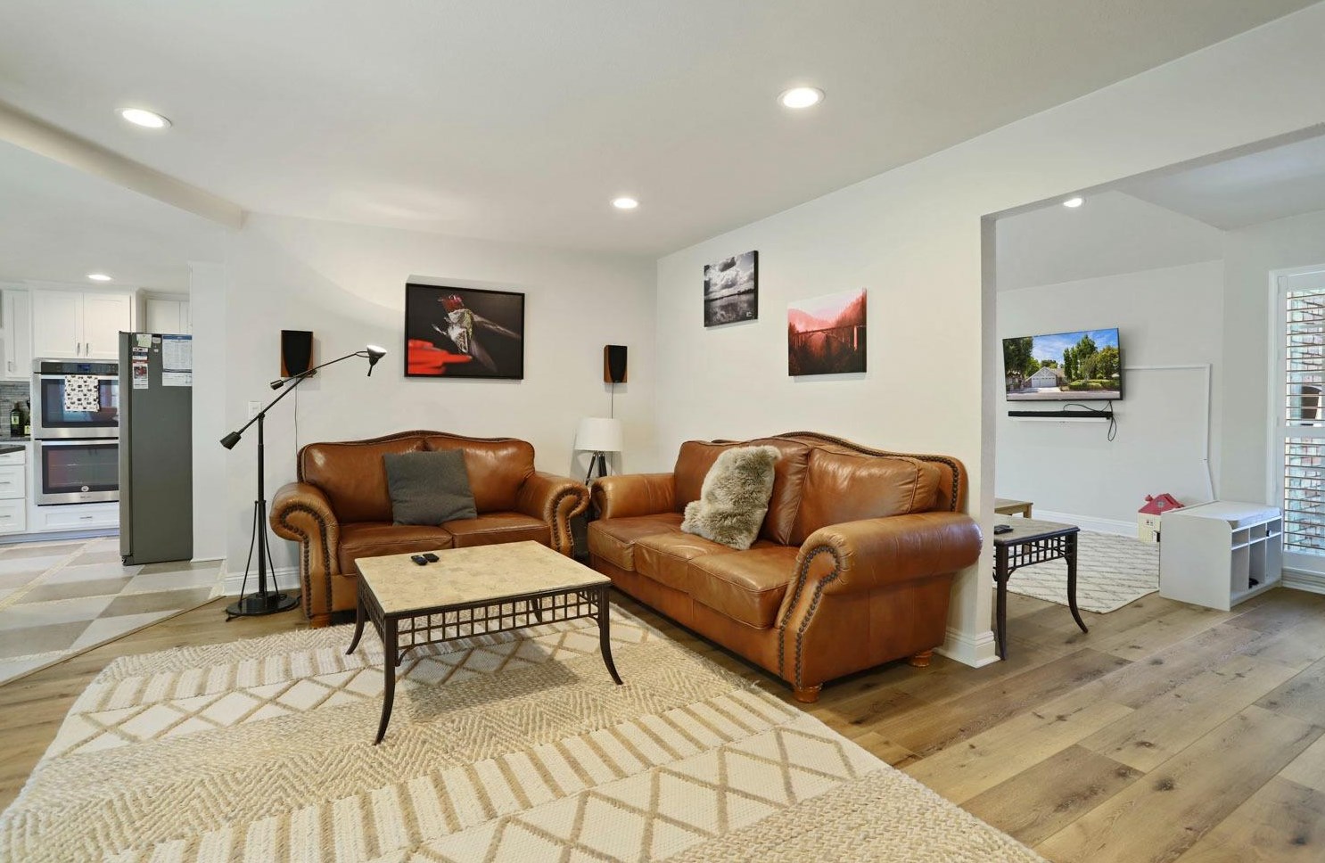 6785 Land Park Dr, Sacramento CA  95831-2879 exterior