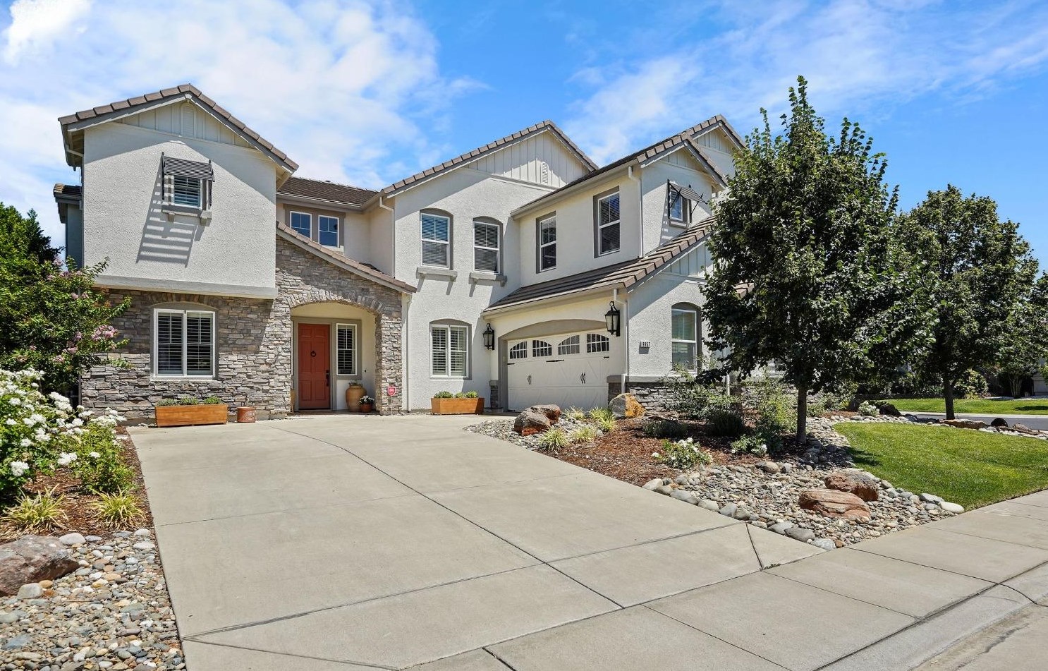 9957 Yellowfin Way, Elk Grove, CA 95757