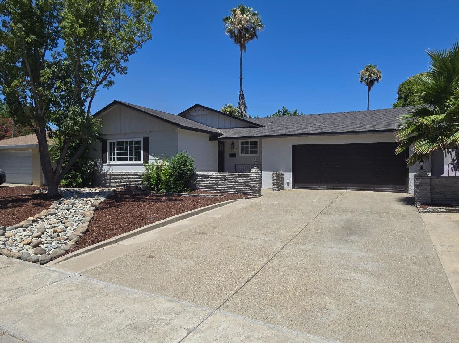 5091 Pomegranate Ave, Sacramento, CA 95823-3429