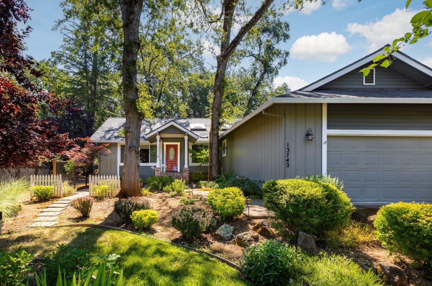 13742 Strawberry Cir, Lake Wildwood, CA 95946