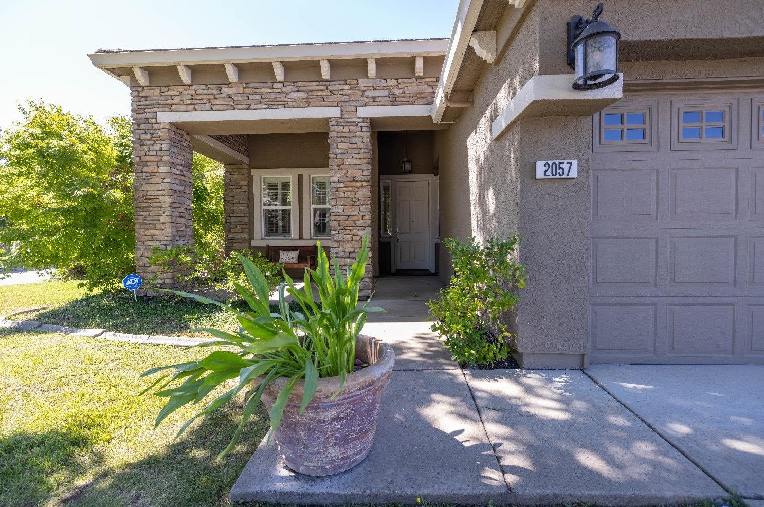 2057 Stockman Cir, Folsom, CA 95630