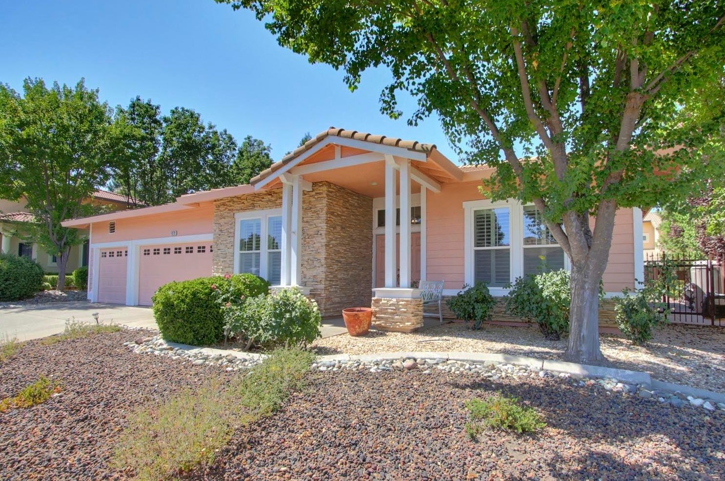 1070 Pintail Cir, Folsom, CA 95630