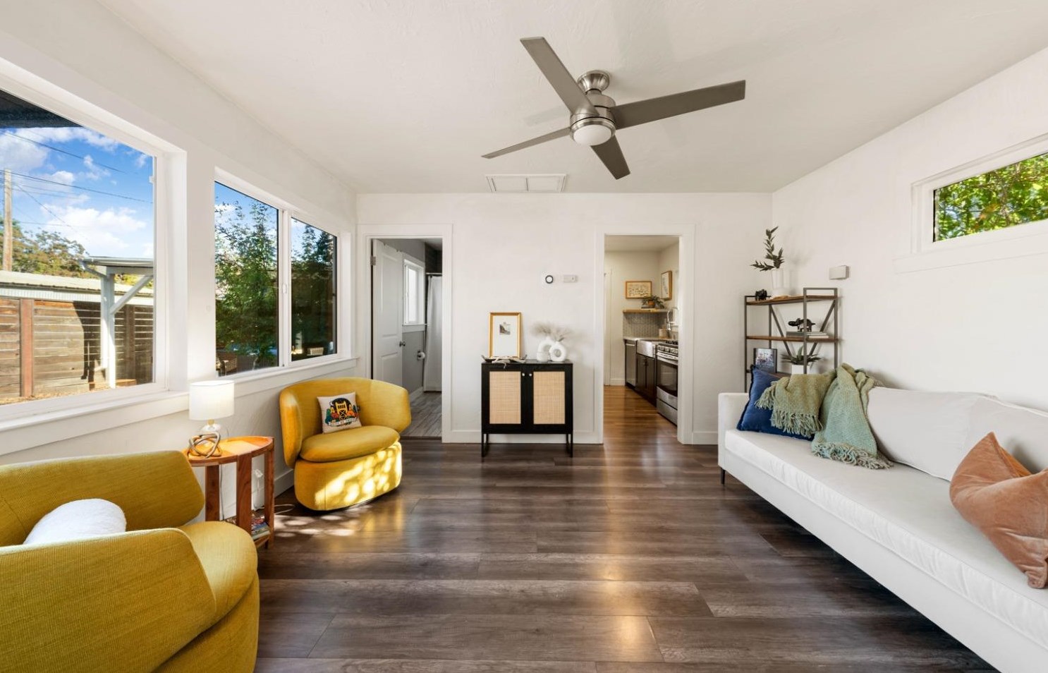 3042 7th Ave, Sacramento CA  95817-3267 exterior