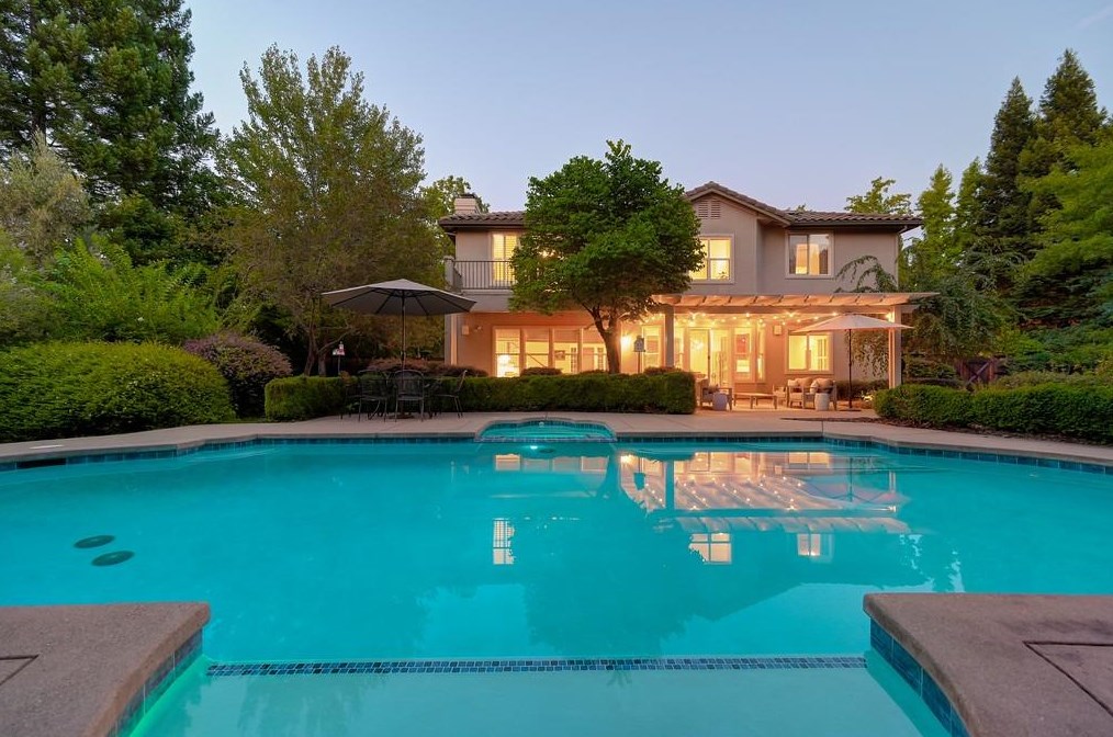 2460 Aberdeen Ln, Folsom, CA 95762