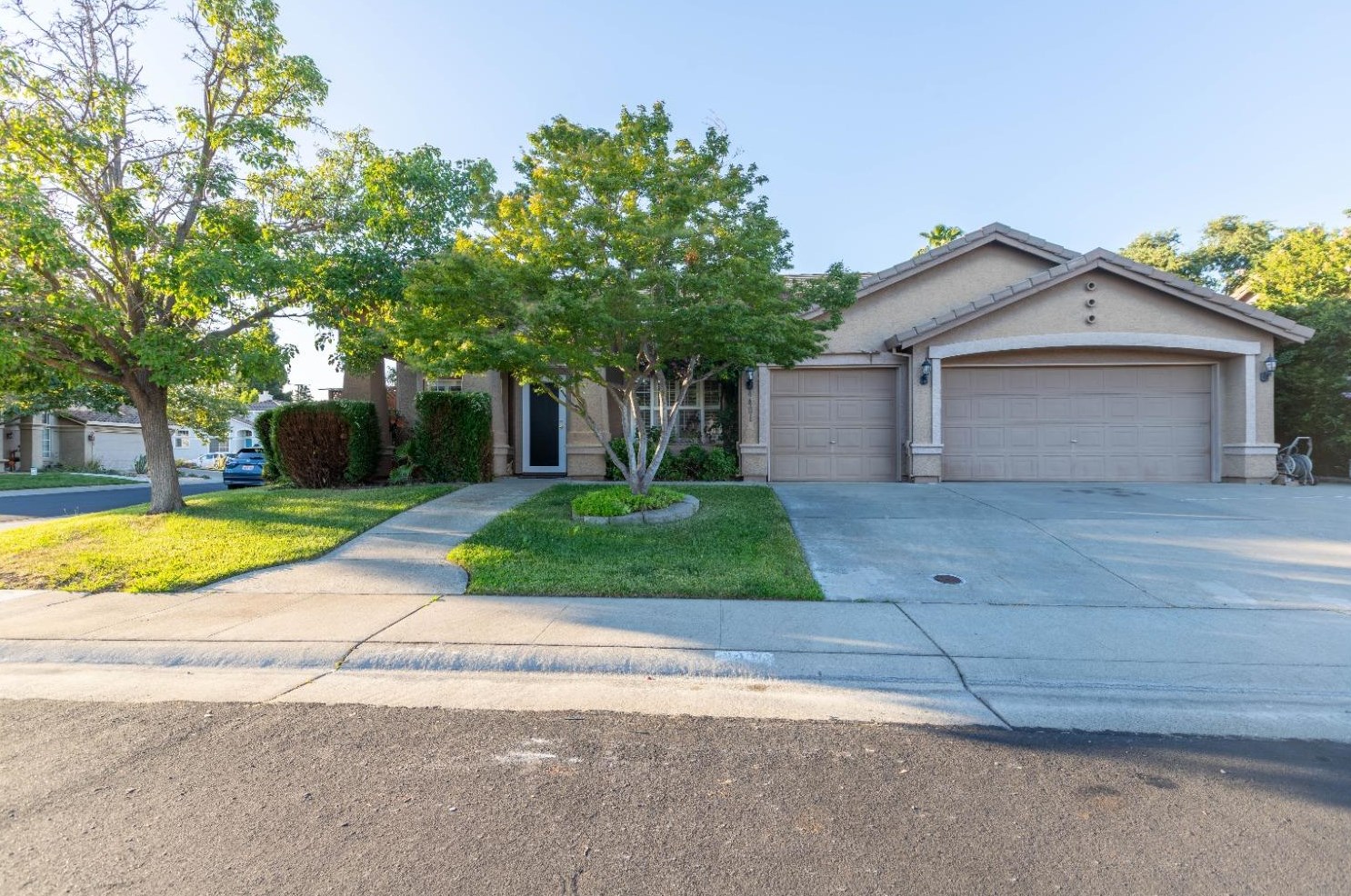 4401 Bantam Way, Elk Grove, CA 95758