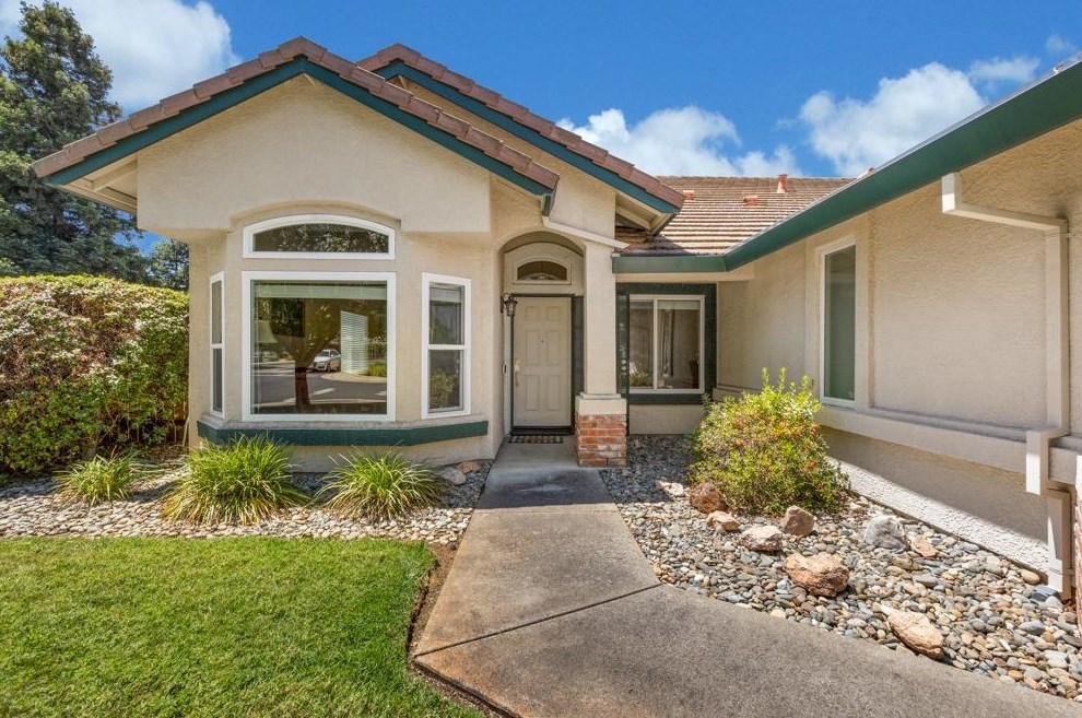 8634 Spring Azure Way, Elk Grove, CA 95624