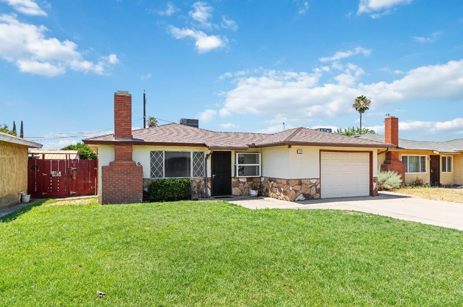 1016 Cutting St, Madera, CA 93638