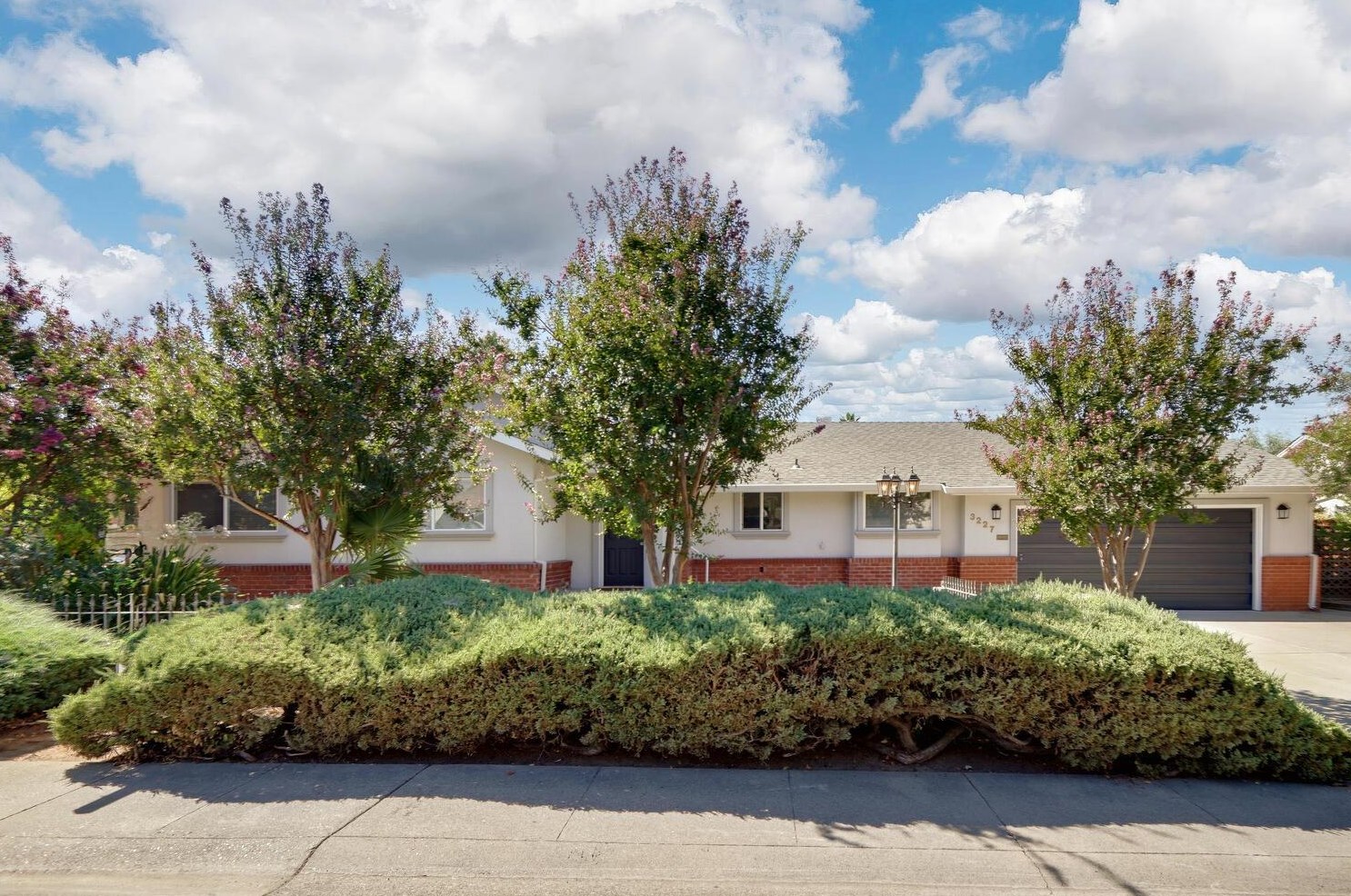 3227 Root Ave, Carmichael, CA 95608