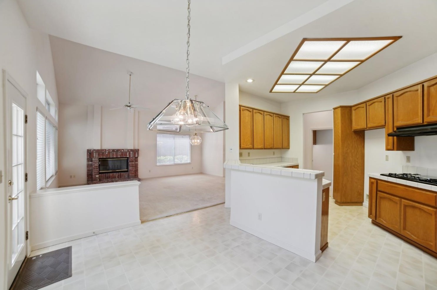 105 Traylen Ct, Folsom, CA 95630