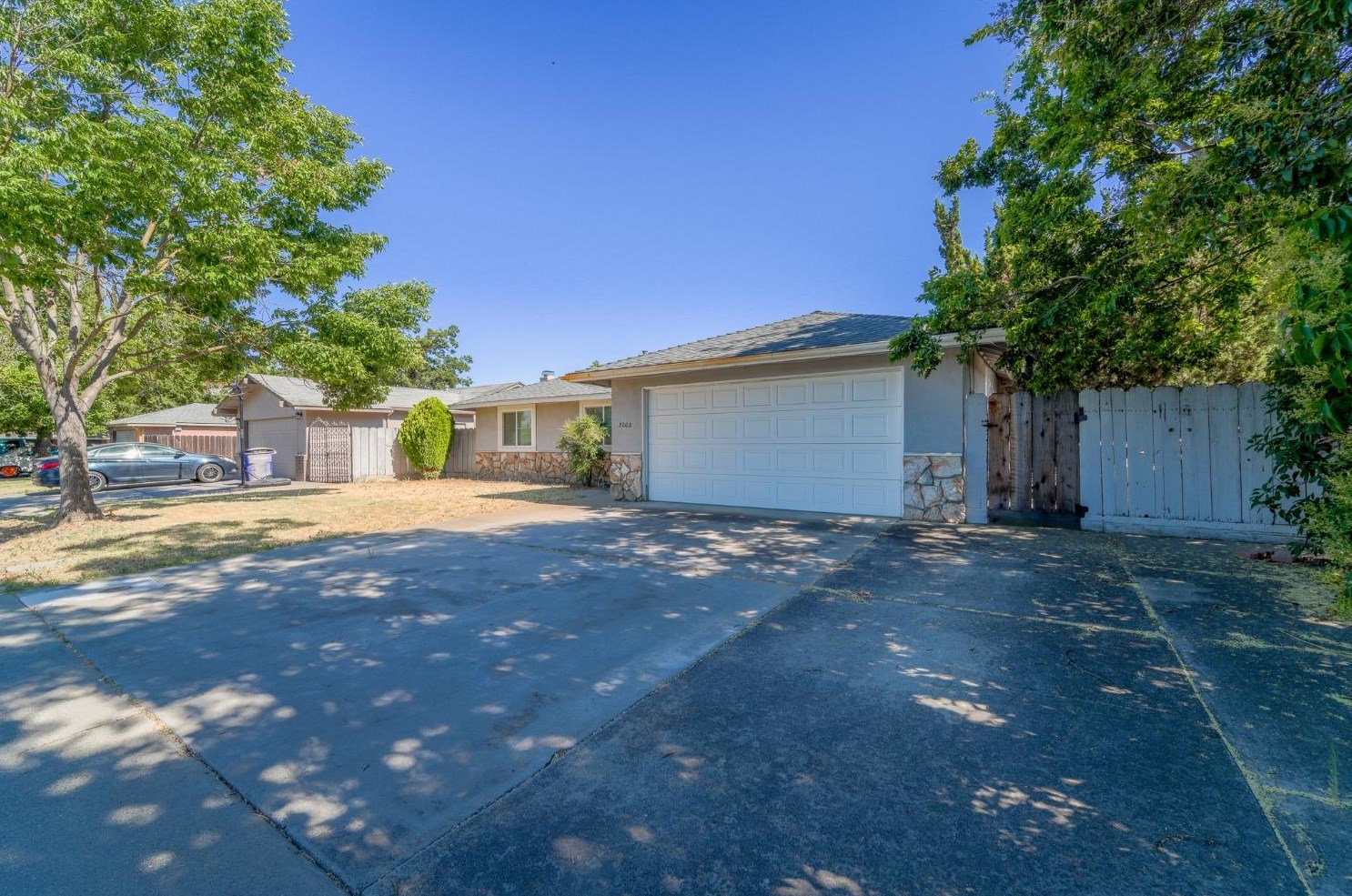 3008 Dry Creek Dr, Modesto, CA 95354