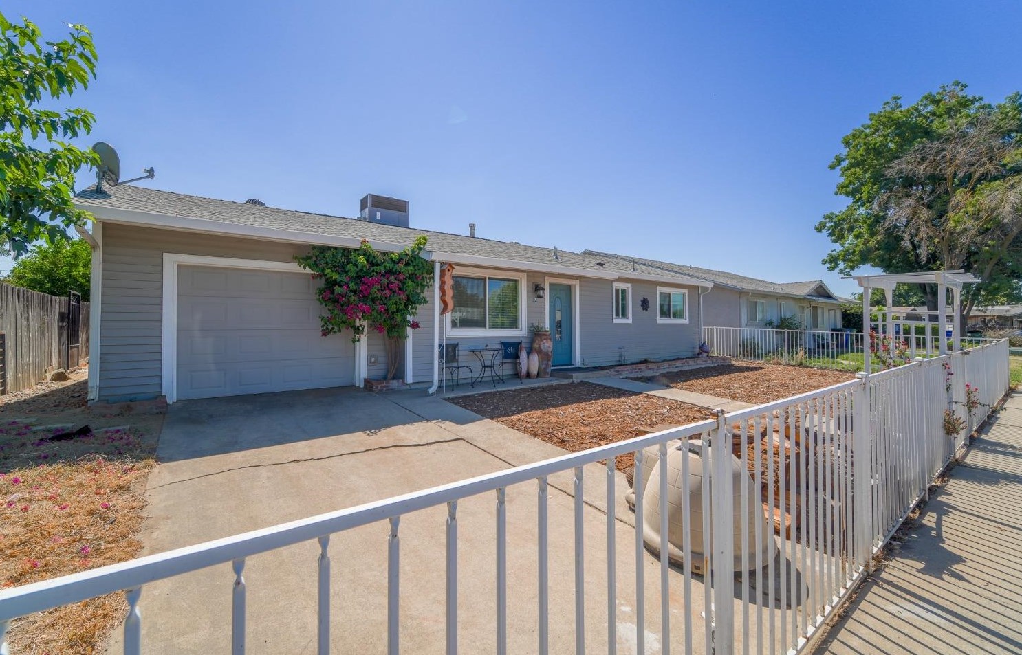 616 Summit Ct, Modesto, CA 95357