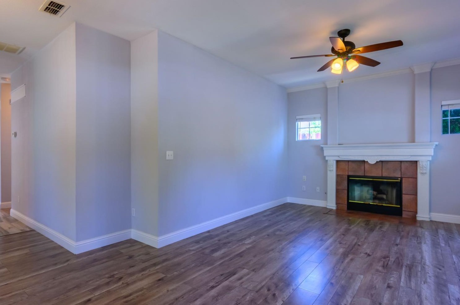 344 Parker Dr, Folsom CA  95630-7928 exterior