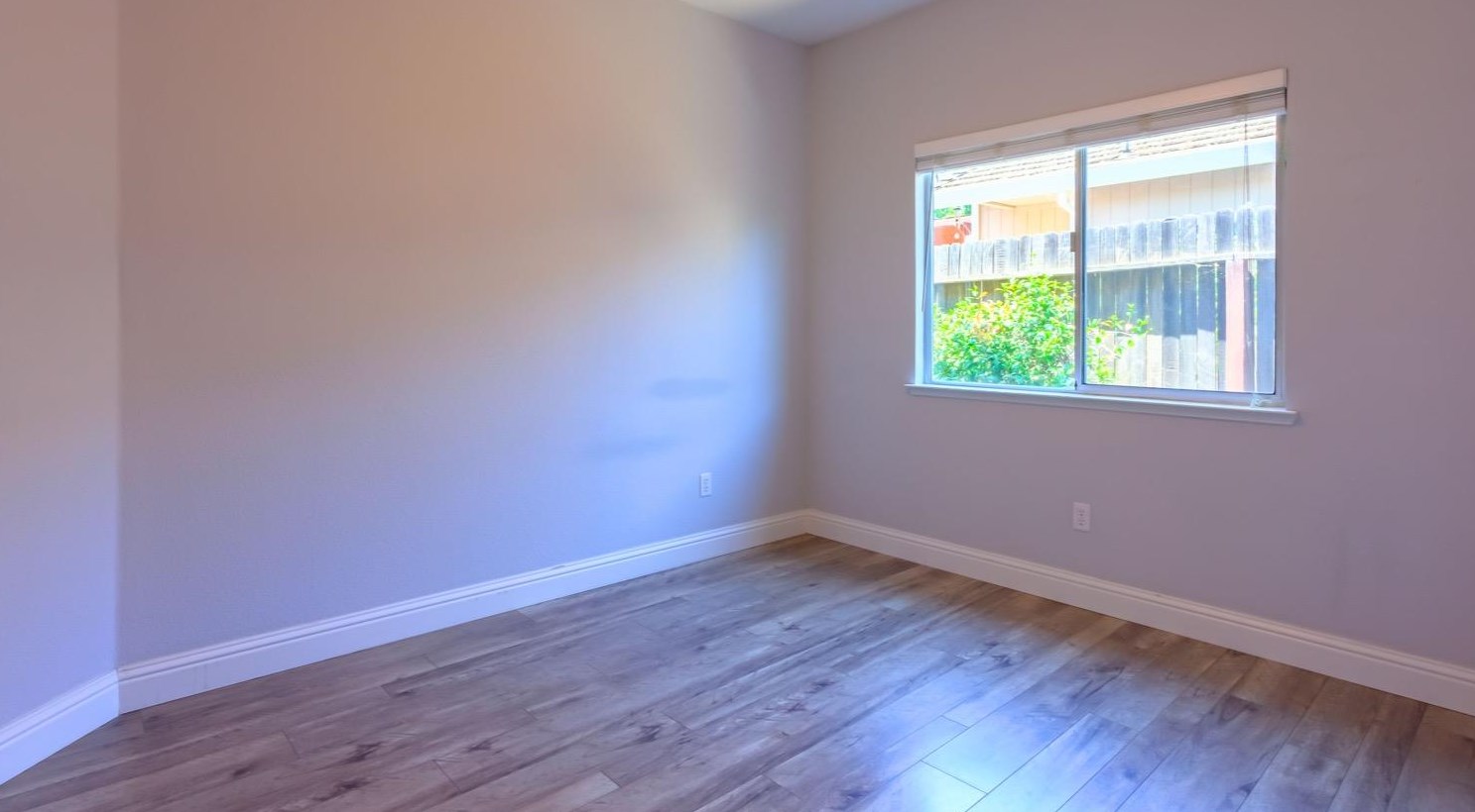 344 Parker Dr, Folsom CA  95630-7928 exterior