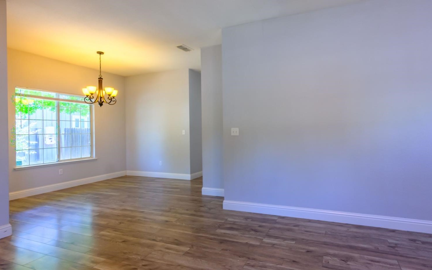 344 Parker Dr, Folsom CA  95630-7928 exterior